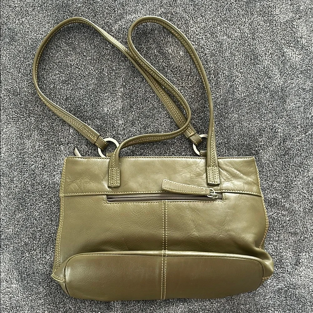 Stone Mountain - Women's Olive Green Leather Purse - Two Handles, Zip Closure - Picture 2 of 4